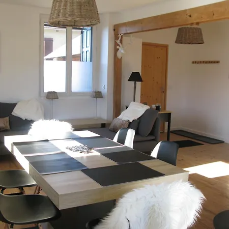 Authentique Ferme Cerdane Entierement Renovee Caldégas