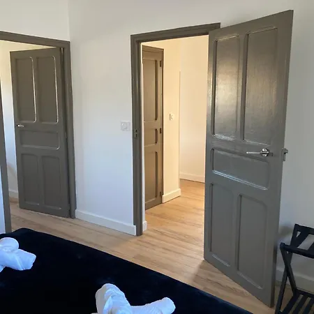 Holiday home Authentique Ferme Cerdane Entierement Renovee Caldegas